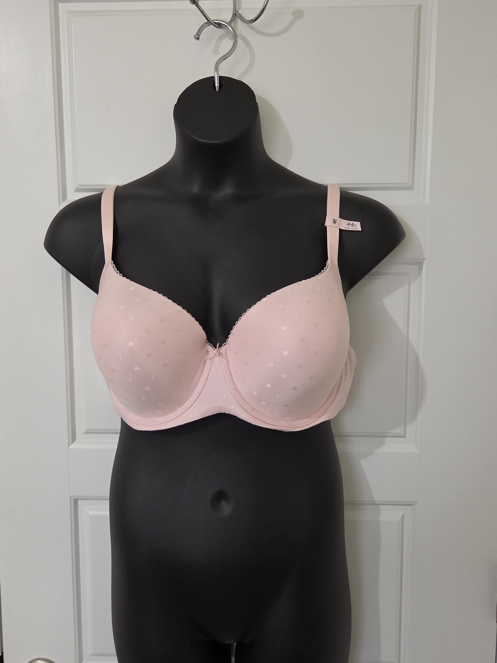 Victoria's Secret Body By Victoria Lined Demi Bra Size 44D NWOT
